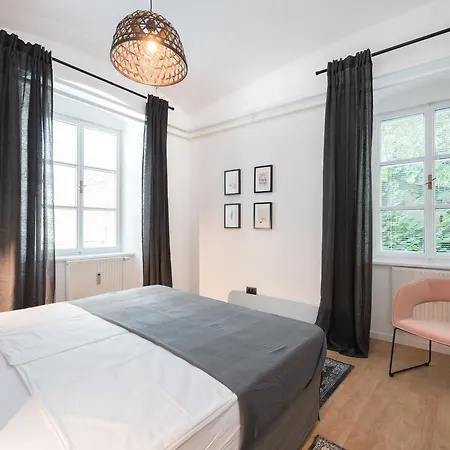 Rog * Λιουμπλιάνα